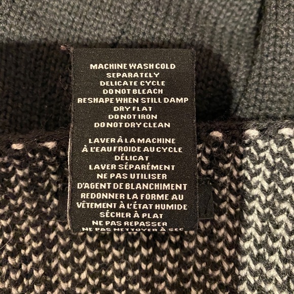 Original by Nicole Miller Cape EUC - Picture 5 of 5